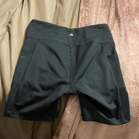 Basic Black Biker Shorts - Picture 2 of 2